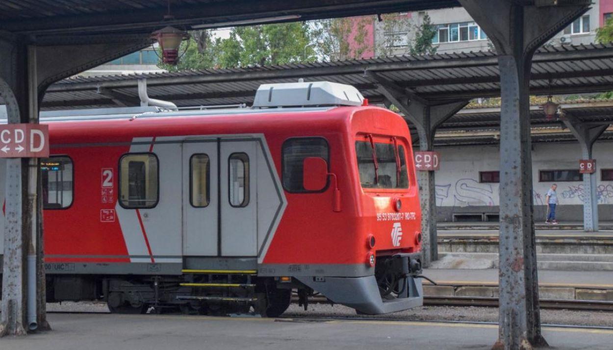 Șefii CFR își taie indemnizațiile, angajații trec la program redus. Ministrul Transporturilor: Un gest necesar