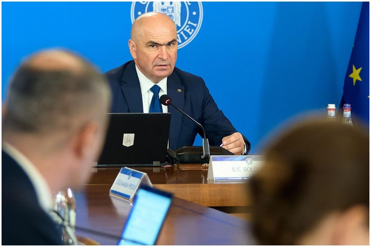Bolojan dă exemplu de schemă de sporuri la stat prin care salariul ajungea mai mult decât dublu
