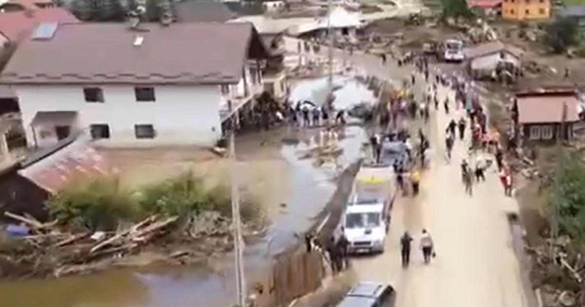 Autorităţile din Broşteni nu-i lasă pe oameni să-şi reconstruiască locuinţele. Cum motivează Primăria