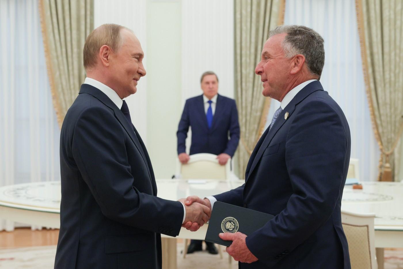 Negocierile Putin - Witkoff au durat 3 ore la Kremlin. Cum l-a primit liderul rus pe emisarul lui Trump