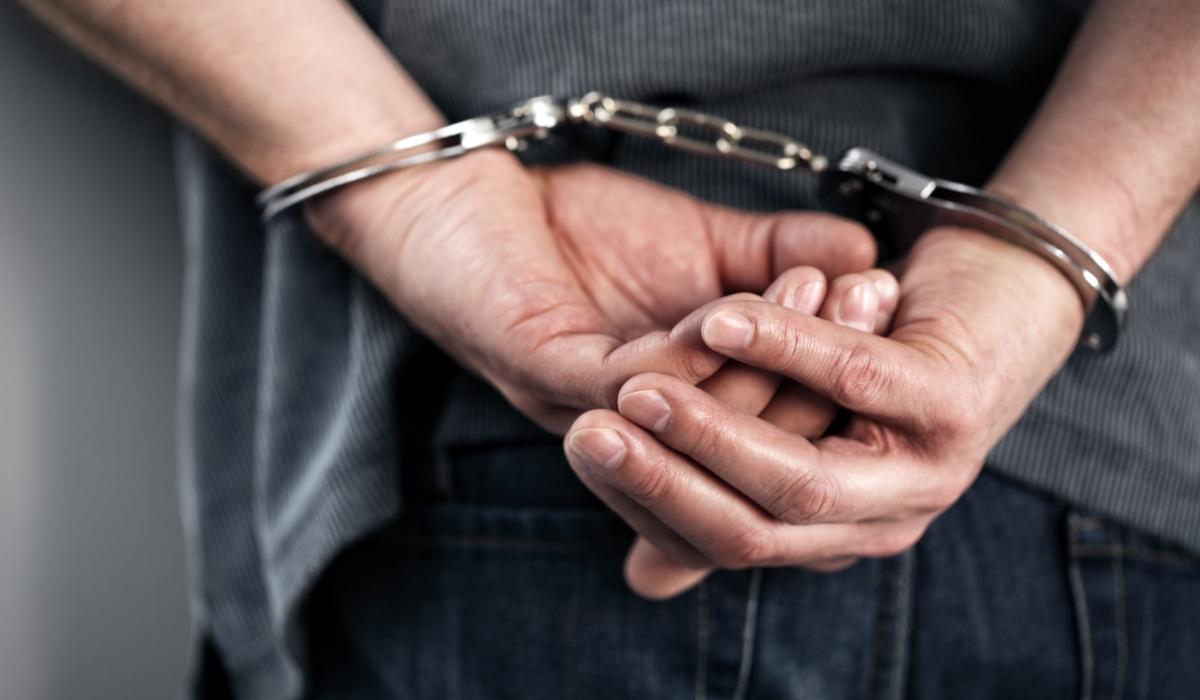 Bărbatul din Timişoara care şi-ar fi ameninţat soţia şi fiica, reţinut. Fata a dezvăluit coşmarul pe TikTok