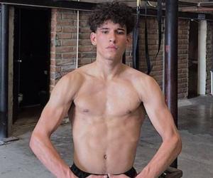 Boxerul Jesus Mercato, găsit mort la 21 de ani. Pugilistul era înfăşurat într-o pătură şi legat cu scoch