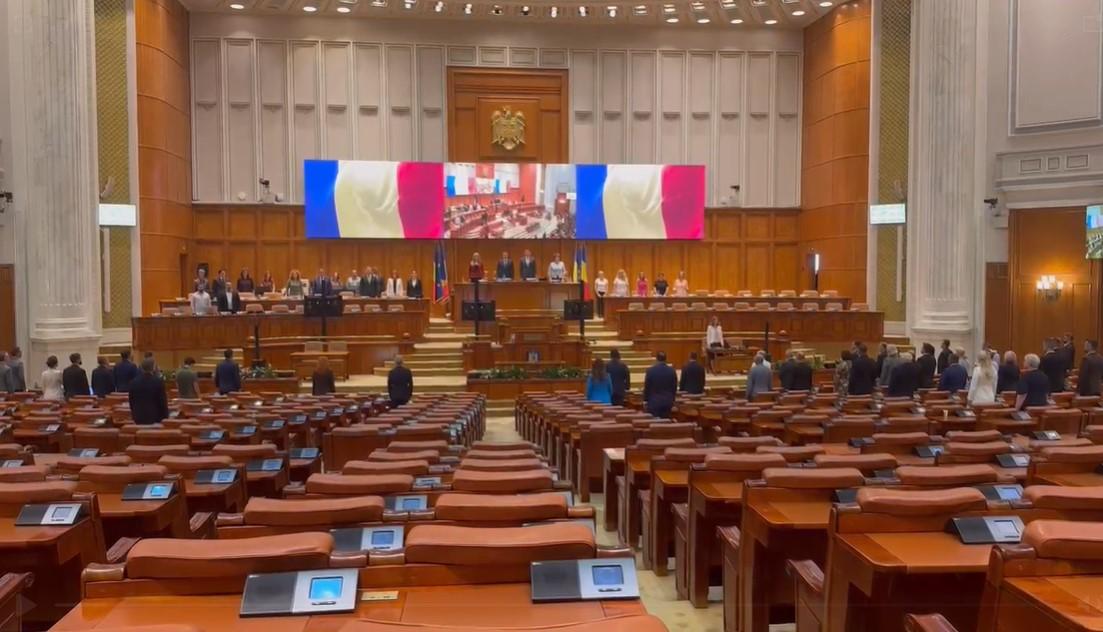 Sala goală la citirea moţiunilor împotriva măsurilor din Pachetul 2. Dezbaterea şi votul, duminică