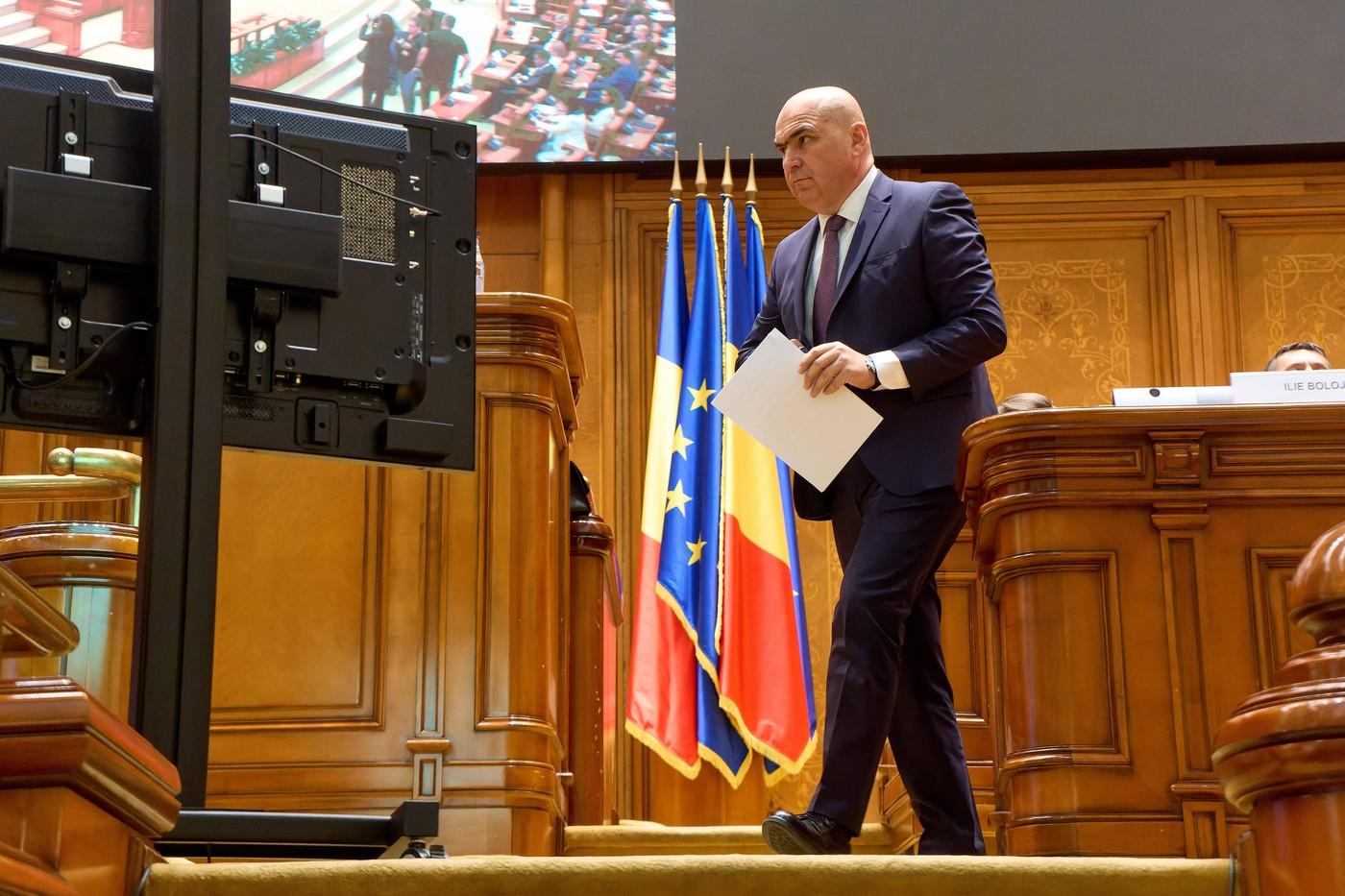 Cele patru moţiuni de cenzură depuse de AUR şi POT au fost respinse în plenul Parlamentului