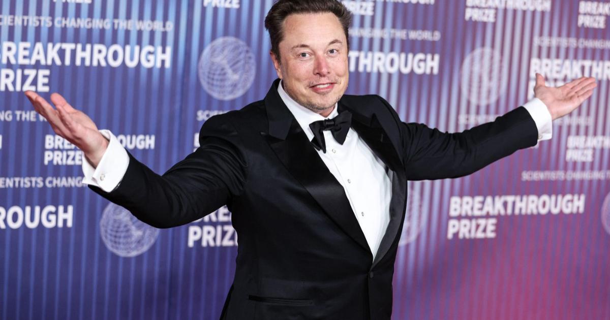 Poza pentru articolul Elon Musk, din nou motiv de glume pe internet. Ce a făcut cel mai bogat om de pe planetă