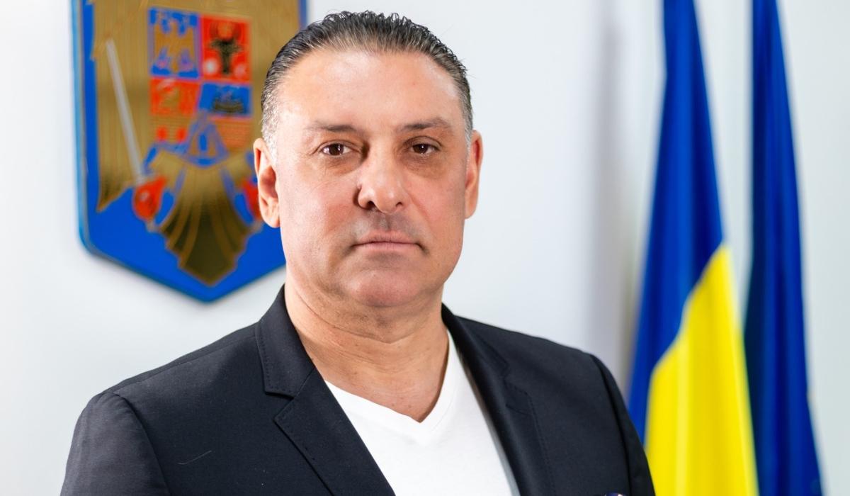 Nicolae Păun: Nu e corect ca romii să plătească aceleaşi taxe şi impozite ca românii