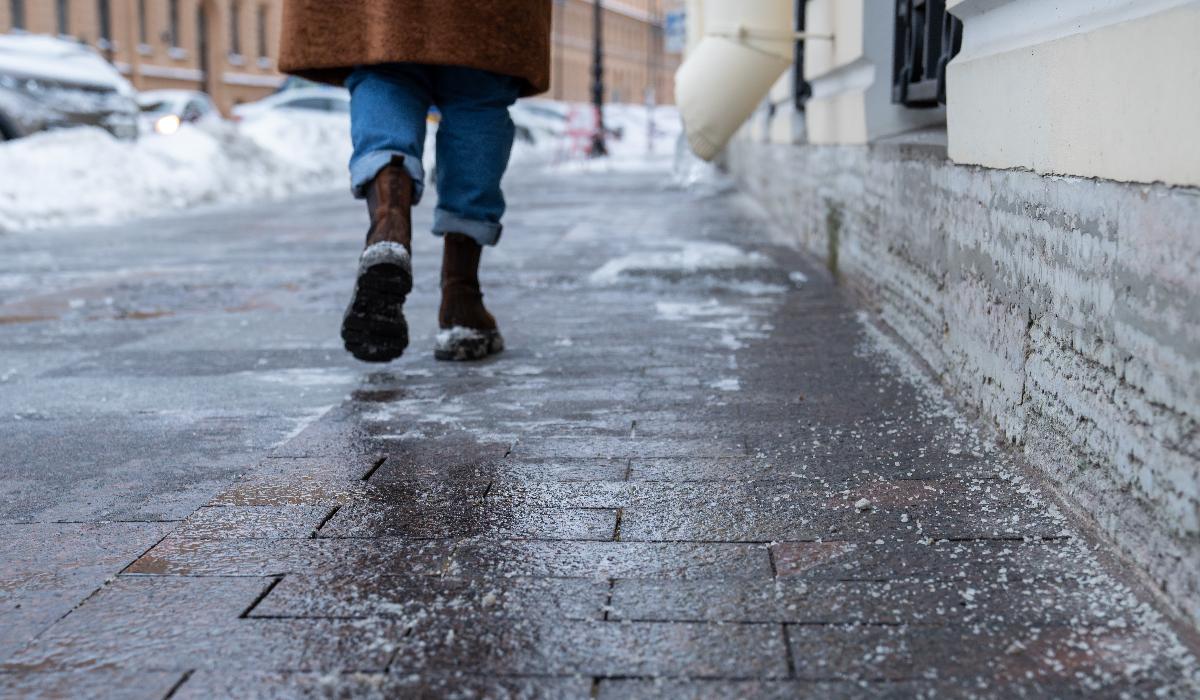 Cod galben de precipitaţii mixte şi polei în patru judeţe şi în Bucureşti în această dimineață