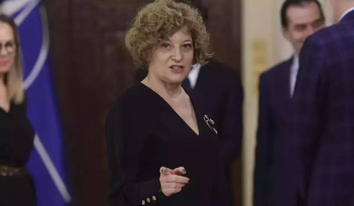 Vicepremierul Oana Gheorghiu despre Bolojan: Îl respect. Face curățenie după alții și este înjurat pentru asta