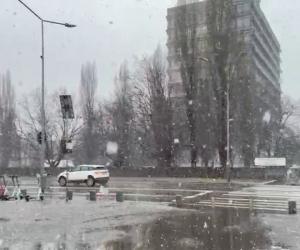 Coduri portocaliu şi galben de viscol în mai bine de jumătate de ţară, inclusiv Bucureşti. Minime de -15°C