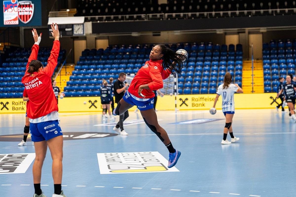 Gloria Bistriţa şi CSM Bucureşti, victorii importante în Liga Campionilor la handbal feminin 