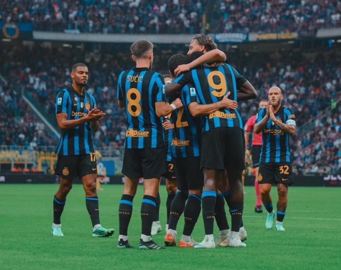 Liga Campionilor revine cu etapa a doua a grupei principale. Interul lui Chivu joacă marţi