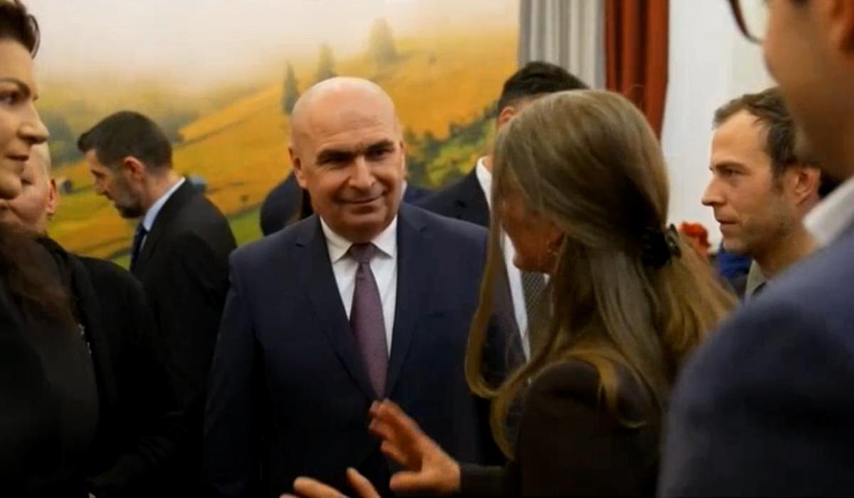 Bolojan dă vina pe "băieţii deştepţi" pentru preţurile la energie: "Ne-au blocat sistemul energetic"