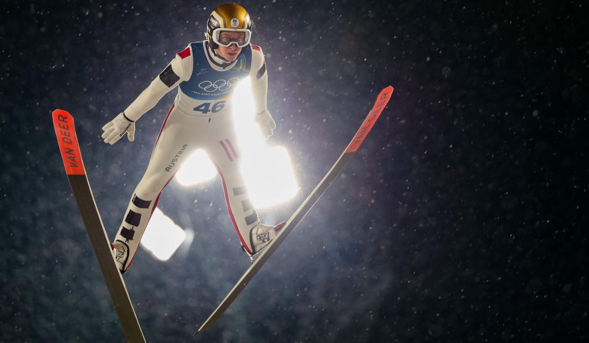 Motivul surprinzător pentru care un săritor cu schiurile austriac a fost descalificat la JO: "Am fost naiv"