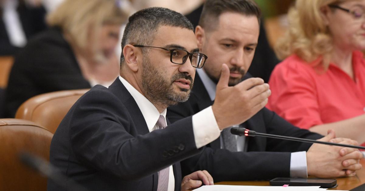 Poza pentru articolul Manole, despre reducerea sprijinului pentru vulnerabili: Cei care le-au decis trebuie să le şi explice