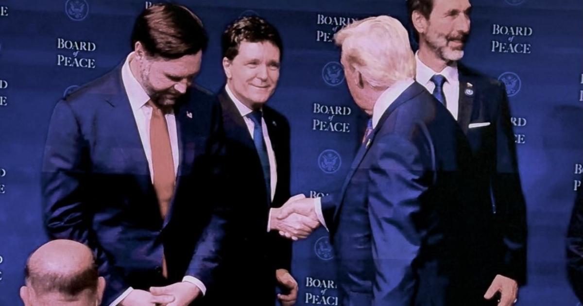 Poza pentru articolul Ce i-a spus Donald Trump lui Nicuşor Dan când i-a strâns mâna la Consiliul de Pace de la Washington