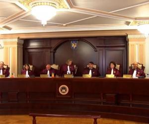 Proiect de lege pentru eliminarea boicotului la CCR: Judecătorii ar putea fi revocați din cauza absențelor