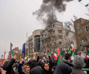Război în Iran. Ambasada SUA din Bagdad, atacată cu drone. Americanii au lovit insula Kharg