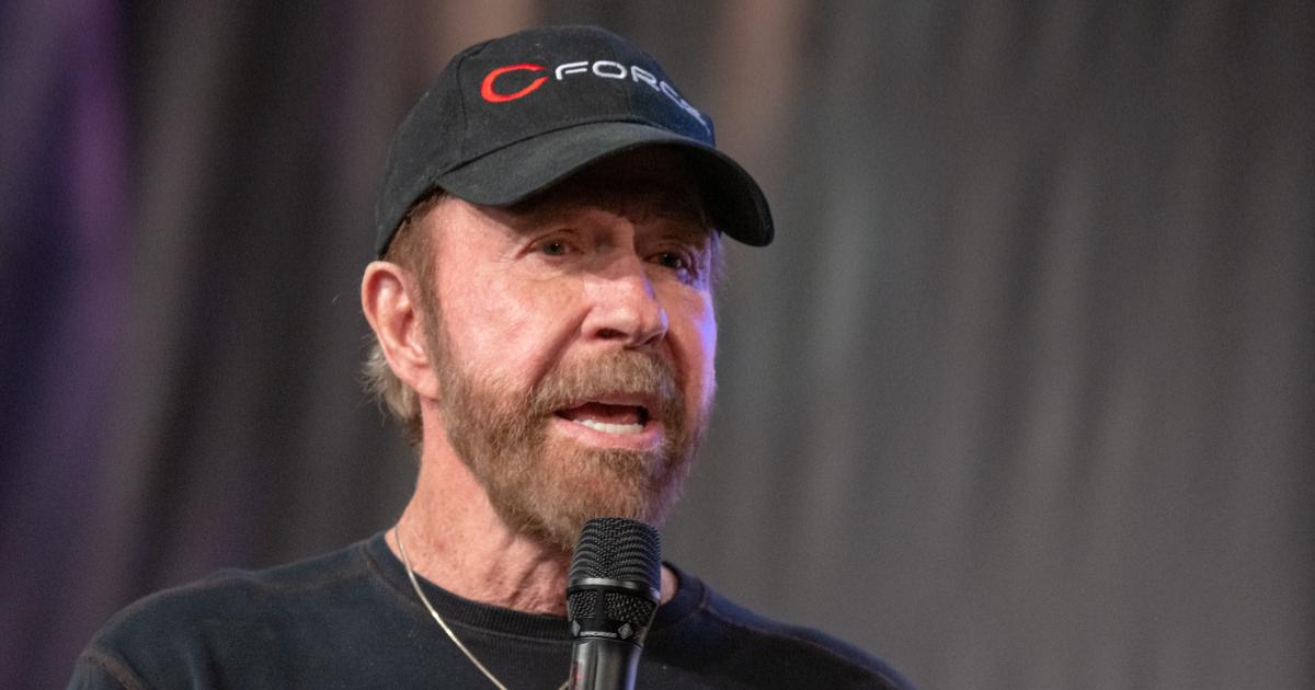 Poza pentru articolul Actorul Chuck Norris, internat de urgență într-un spital din Hawaii. Ce se știe despre starea lui