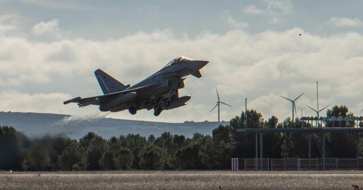 Poza pentru articolul Alertă în Tulcea, după ce Forţele Aeriene Române au detectat o ţintă în apropierea spaţiului aerian al ţării