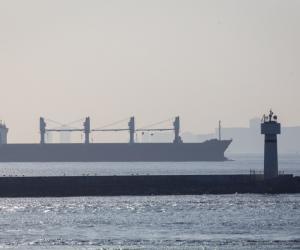 Petrolier turcesc încărcat cu ţiţei, atacat cu dronă lângă Istanbul. Nava ar face parte din "flota fantomă"