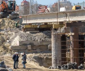 Orașul din România care construiește o pasarelă peste calea ferată. Investiție de peste 10 milioane de lei