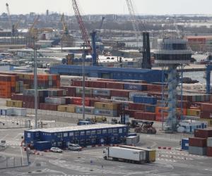 STENOGRAME. Cum luau şpaga foştii şefi ai vămilor din Portul Constanța: "Începem cu 300 de euro"