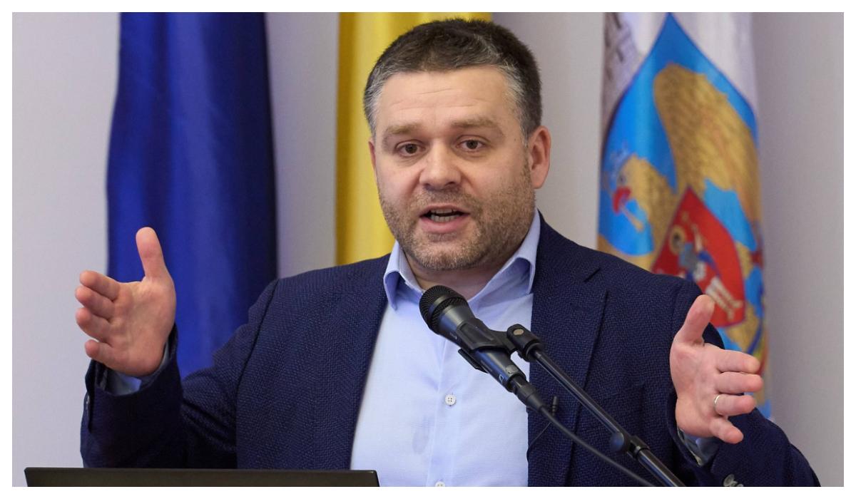 Ciucu: Se fac demersuri pentru "a cumpăra" şi "a atrage" consilieri generali de la PMP, PNL şi Forţa Dreptei