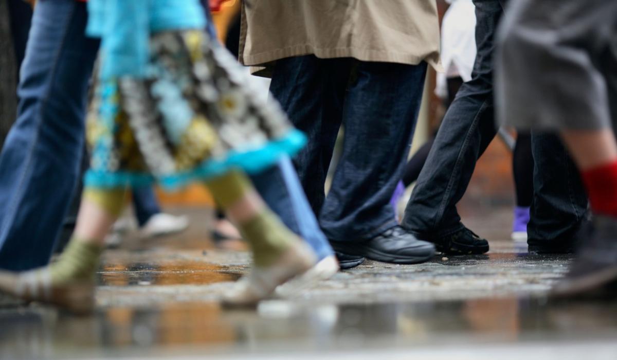 Mit spulberat de cercetătorii de la Harvard. Standardul de 10.000 de paşi zilnic este fals