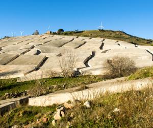 De ce un oraş întreg a fost ingropat în beton