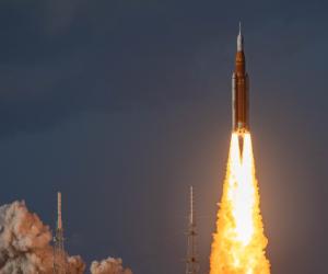 De ce ziua de joi este decisivă pentru succesul misiunii Artemis 2. Manevra crucială a capsulei Orion