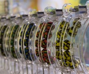 Cine este câștigătorul celui mai mare premiu din istoria Loteriei Române. A ridicat peste 12 milioane de euro