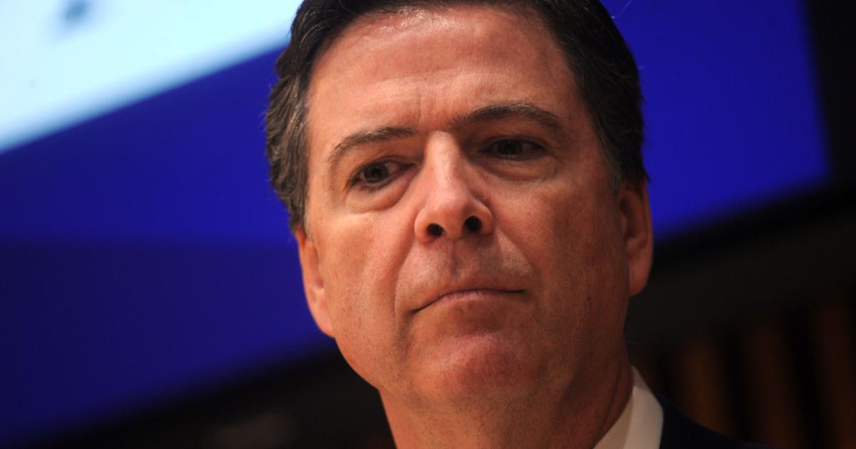 Fost şef FBI, pus sub acuzare pentru o fotografie cu scoici. Imaginea ar fi o ameninţare la adresa lui Trump