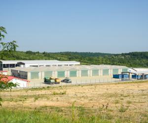 Sute de locuri de muncă noi în Maramureș, după deschiderea unei fabrici de componente electronice