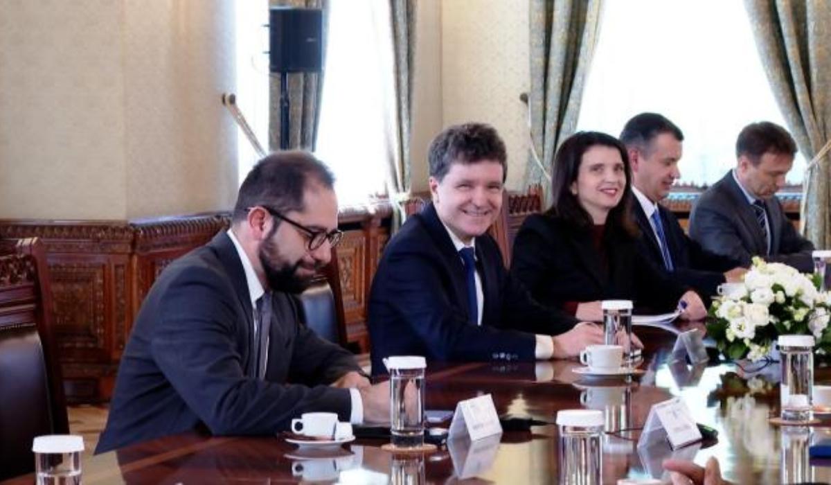 Preşedintele Nicuşor Dan ar putea anunţa mâine un nou premier. Cine ar fi favorit