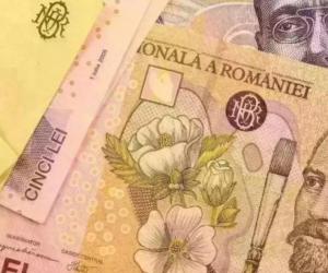 Analiștii financiari anticipează vremuri grele: Leul pierde teren, iar perspectivele economice se înrăutățesc