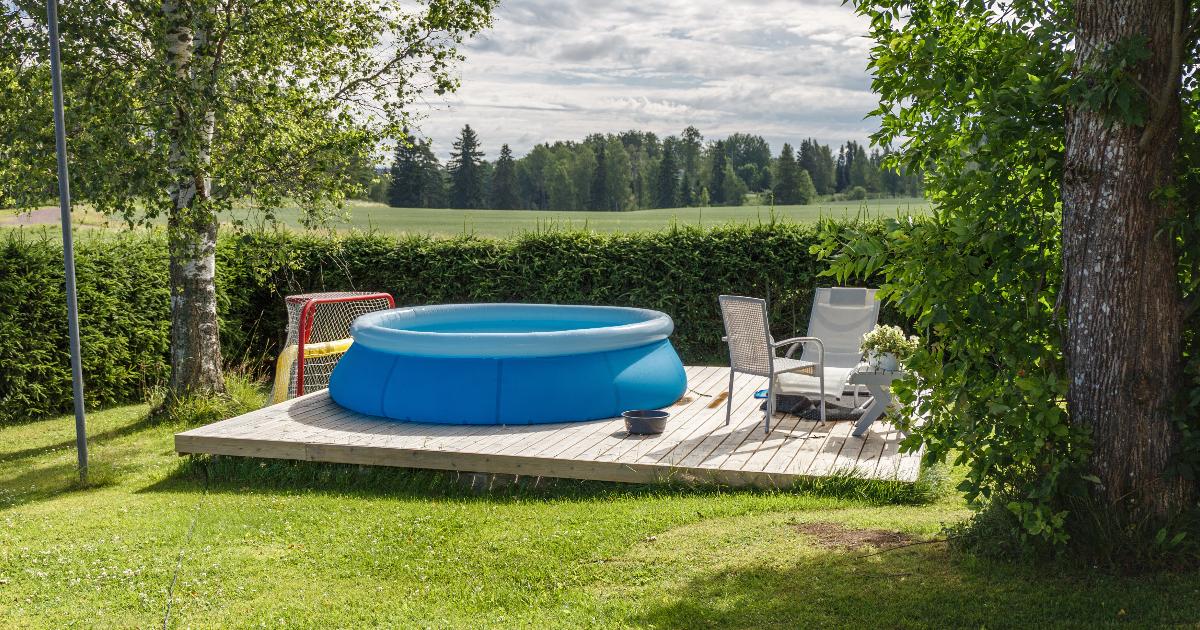 Tragedie fără margini în Dobreşti. Un băieţel de un an a murit înecat în piscina din curtea bunicilor