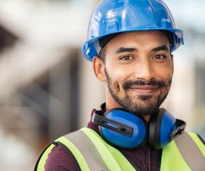 Începătorii primesc salarii de la 1.500 de euro, dar nimeni nu mai vrea să lucreze în această industrie