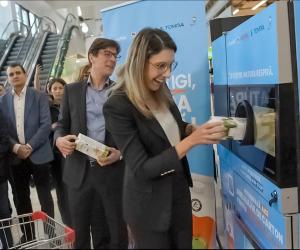 Supermarketurile unde primeşti bani pentru cutiile de carton la lapte şi suc. Lista magazinelor