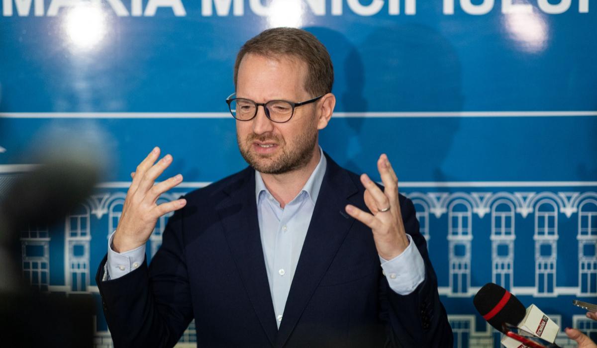 Reacţia USR după ce Guvernul Bolojan a căzut: Nu vom permite ca PSD-AUR să întoarcă România în trecut