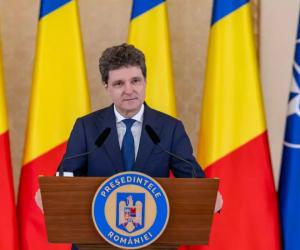 Nicuşor Dan: Eugen Tomac şi-a depus mandatul. Îl desemnez pentru postul de premier pe Adrian Veştea