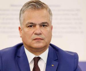 Legăturile lui Adrian Veștea cu gruparea pucistă din PNL. În iarnă a fost cu Hubert Thuma la Nuba Chalet