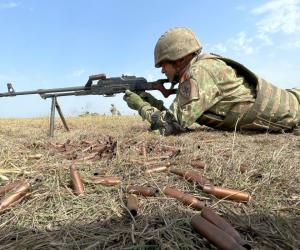 Judeţul în care Armata angajează soldaţi pe salarii motivante. Se caută voluntari până-n 45 de ani