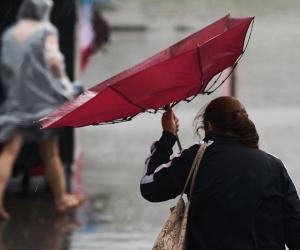 Alertă meteo în mai multe judeţe: Sunt anunţate furtuni puternice. Cum va fi vremea în Capitală