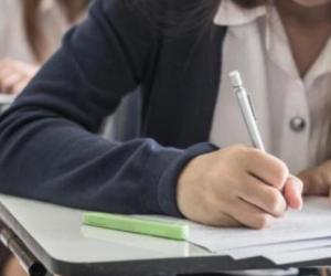 Perle la BAC 2026: "Bacovia e demn de milă, îi e frig de moarte" și "Plumbul e un pietroi greu şi urât"
