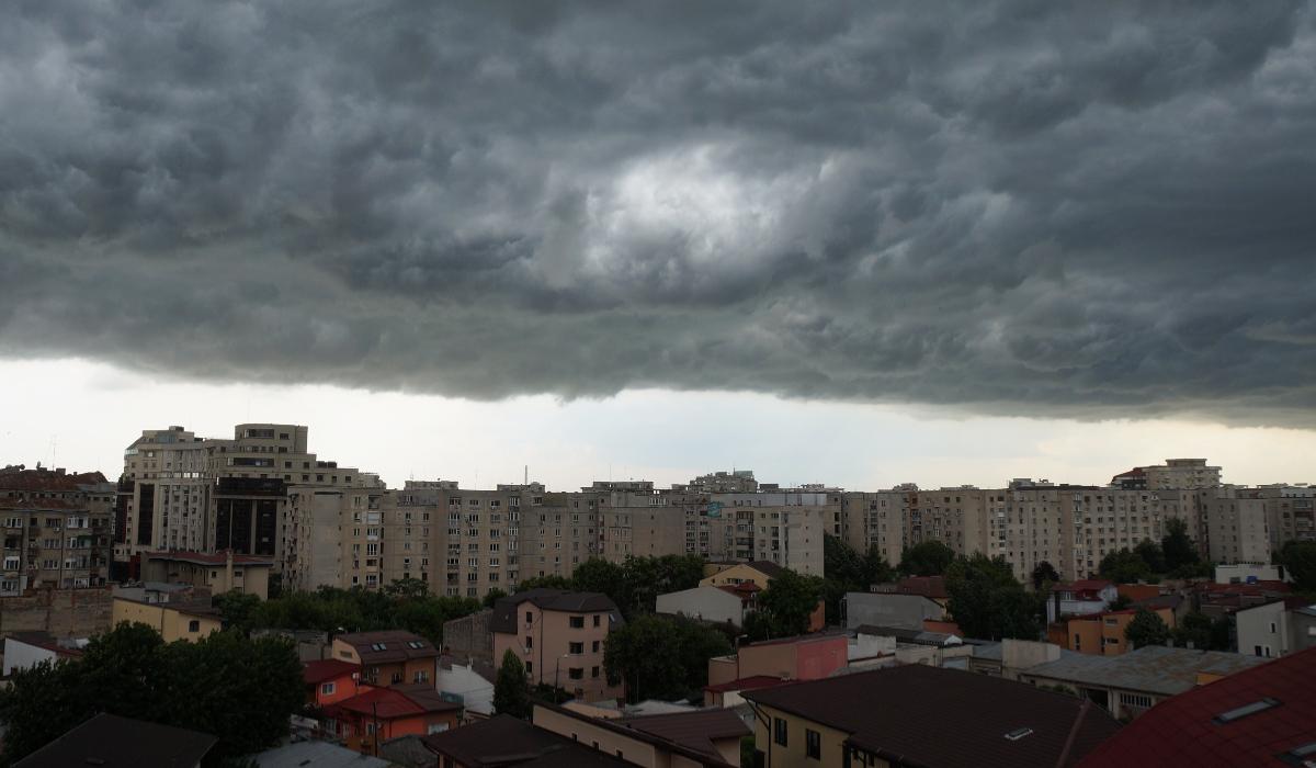 București și județul Ilfov, sub cod portocaliu de ploi torențiale și vijelii. A fost emis mesaj RO-Alert