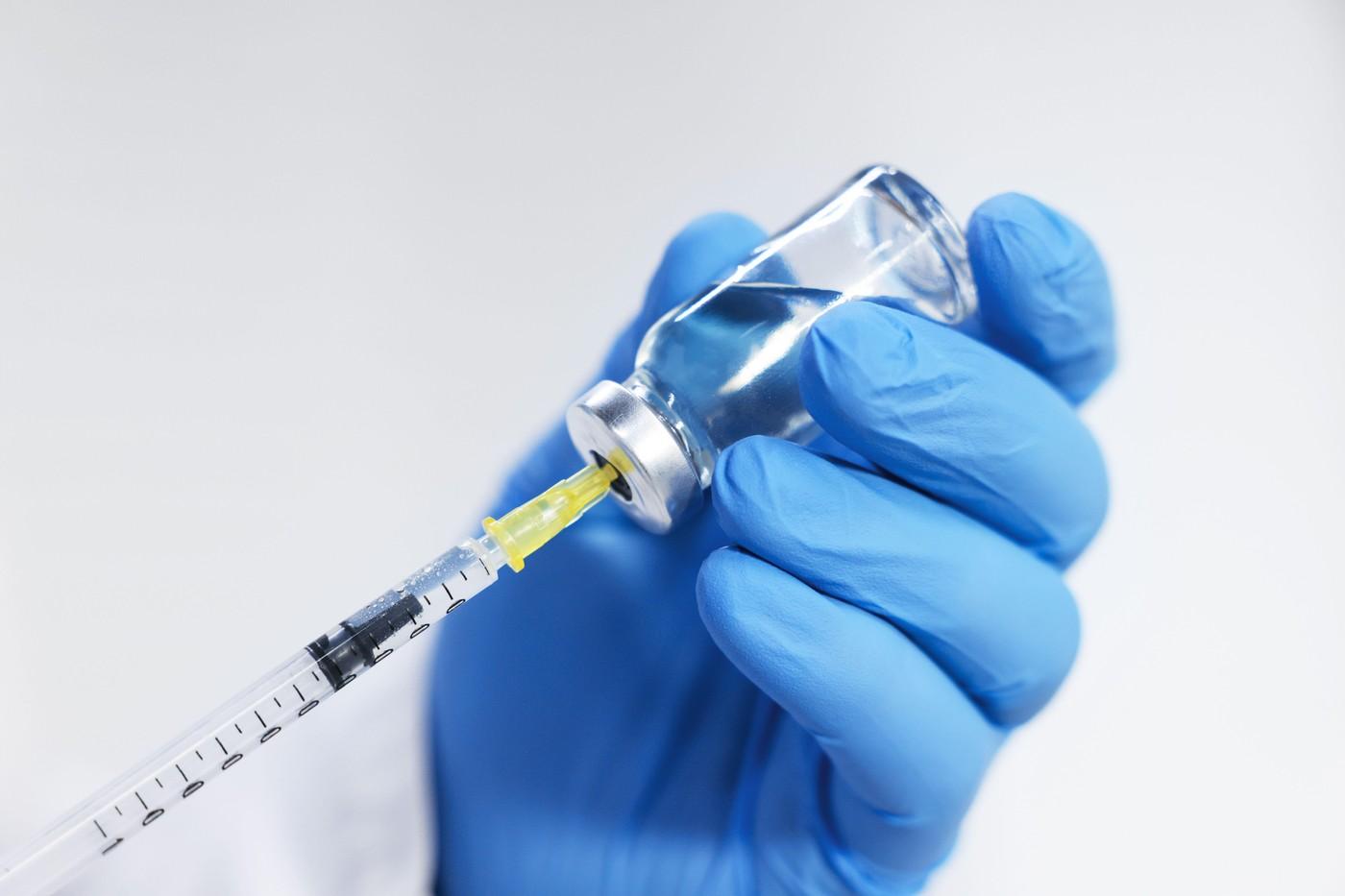 Brazilia suspendă vaccinul împotriva dengue, din cauza unor decese suspecte. 500.000 de oameni, deja vaccinaţi