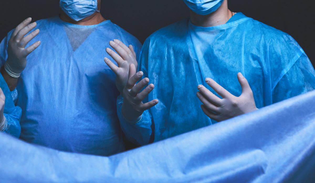 Aproximativ 100 de medici din Turcia, suspendați pentru efectuarea operațiilor de cezariană