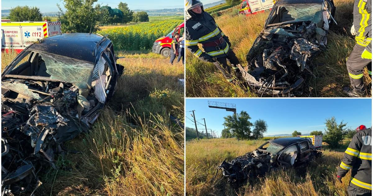 Poza pentru articolul Un bărbat a murit, după ce un tren de persoane a lovit un autoturism