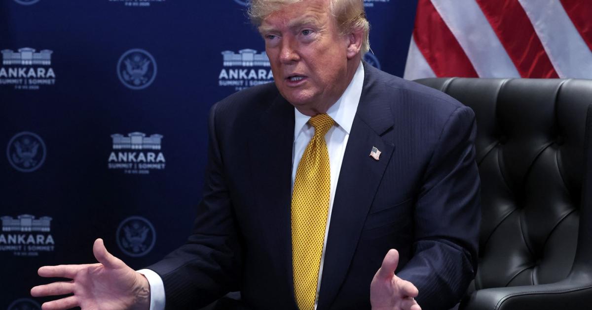 Poza pentru articolul Trump renunţă la taxa de 20% pentru navele care traversează Strâmtoarea Ormuz