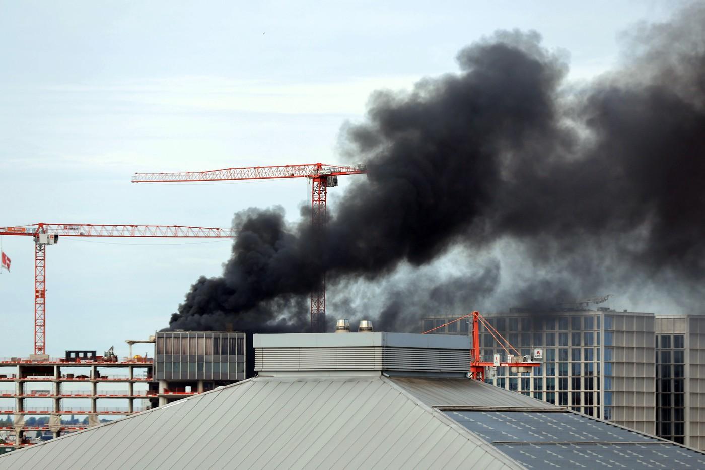 Cel puțin un român, printre muncitorii morți în incendiul de pe șantierul clădirii OXY din Bruxelles